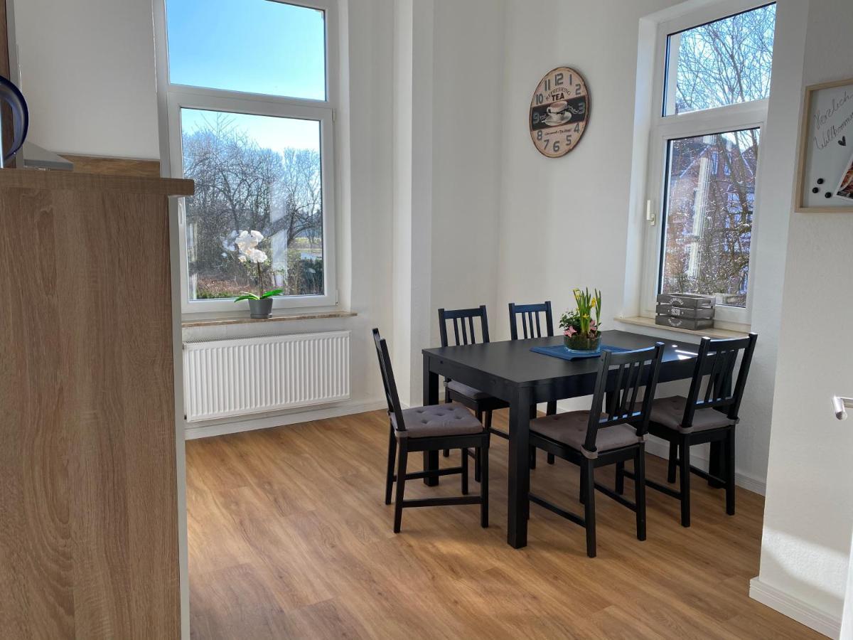 Charmante Altbauwohnung An Der Kesselschleuse 2 Эмден Экстерьер фото